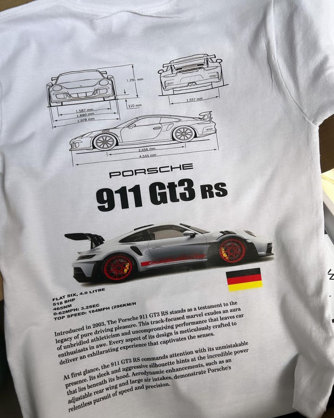 Porsche - Oversized